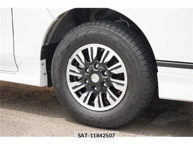 Nissan Caravan 2025-11 8278105-14