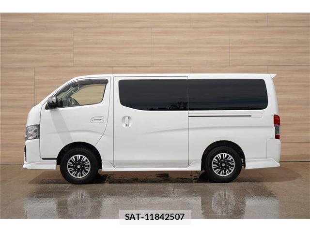 Nissan Caravan 2025-11 8278105-4