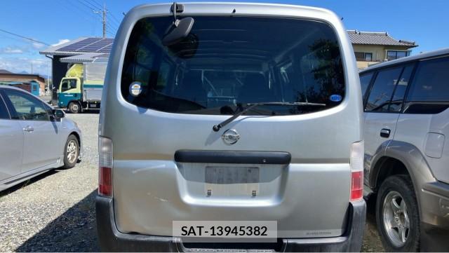 Nissan Caravan 2004-08 8282189-1