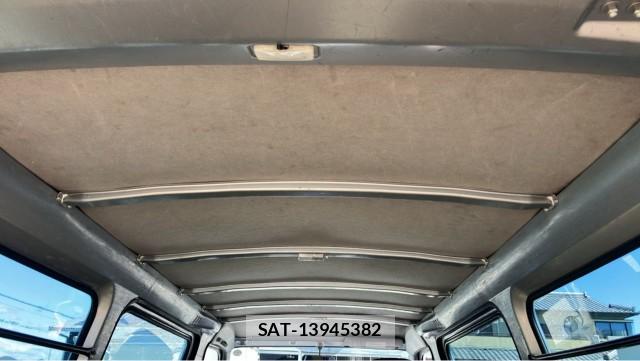 Nissan Caravan 2004-08 8282189-15