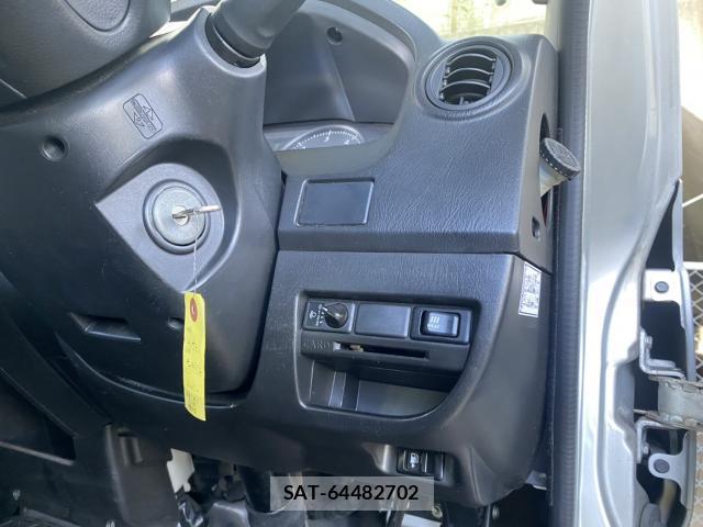 Nissan Caravan 2009-02 8285831-12