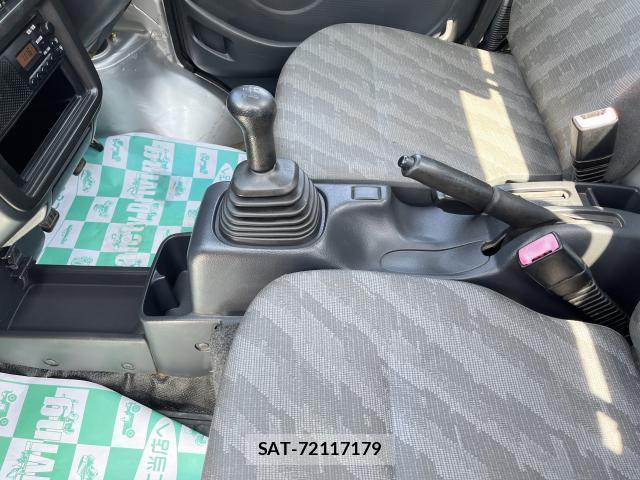 Suzuki CARRY TRUCK 2011-06 8280435-16