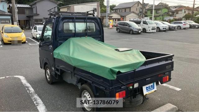 Suzuki CARRY TRUCK 2017-08 8281302-13