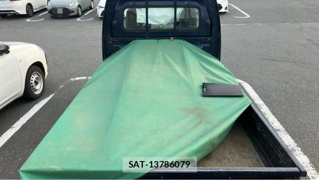 Suzuki CARRY TRUCK 2017-08 8281302-17