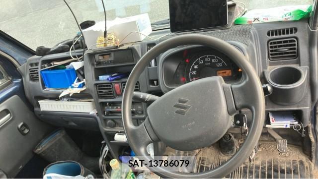 Suzuki CARRY TRUCK 2017-08 8281302-2