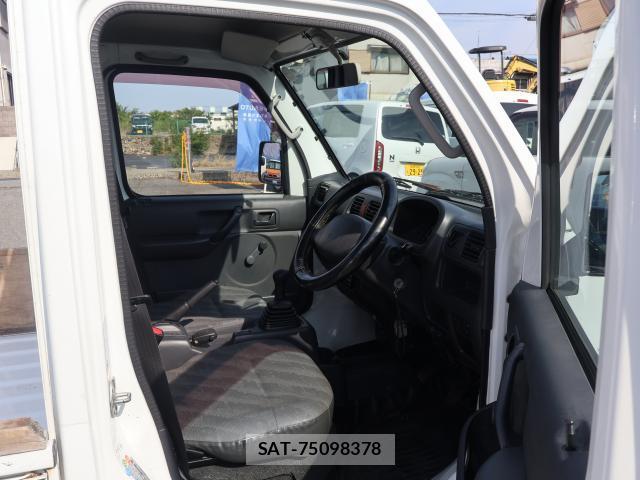 Suzuki CARRY TRUCK 2012-06 8285818-1