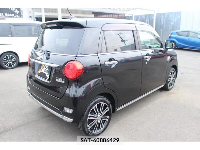 Daihatsu CAST 2021-09 8283513-14