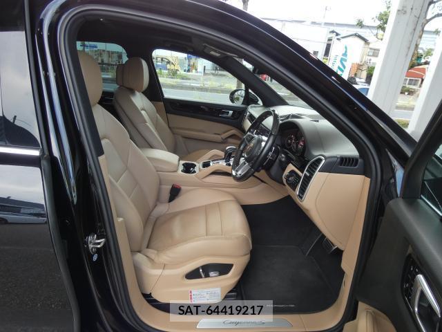 Porsche CAYENNE 2018-08 8279144-14