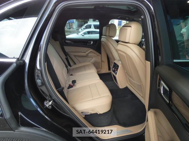 Porsche CAYENNE 2018-08 8279144-17