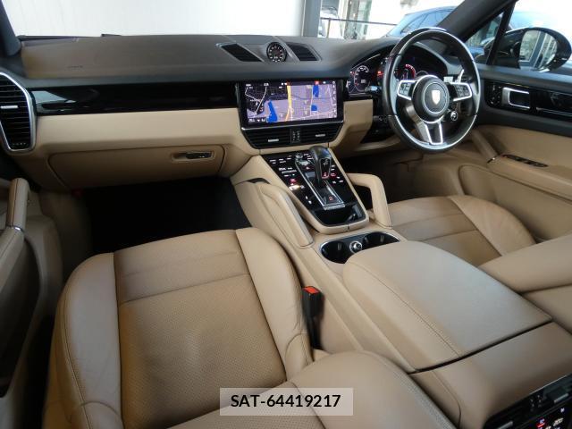 Porsche CAYENNE 2018-08 8279144-7