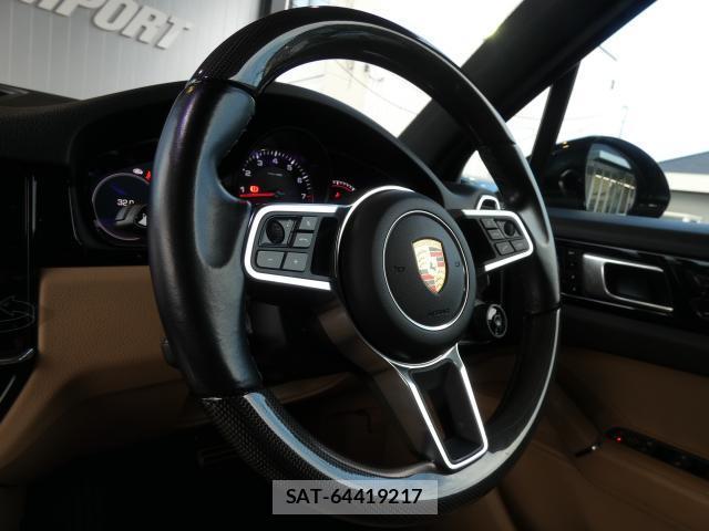 Porsche CAYENNE 2018-08 8279144-8