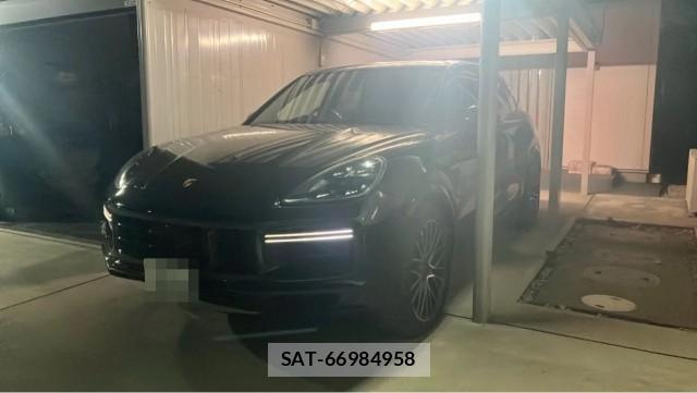 Porsche CAYENNE 2018-10 8280948-11