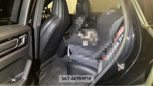 Porsche CAYENNE 2018-10 8280948-6