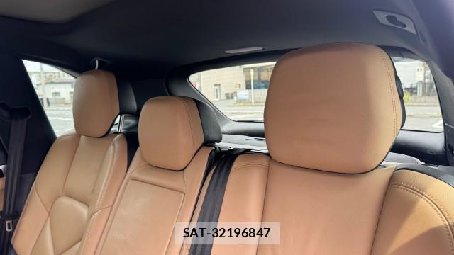 Porsche CAYENNE 2015-12 8282385-5
