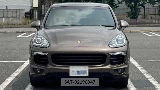 Porsche CAYENNE 2015-12 8282385-8
