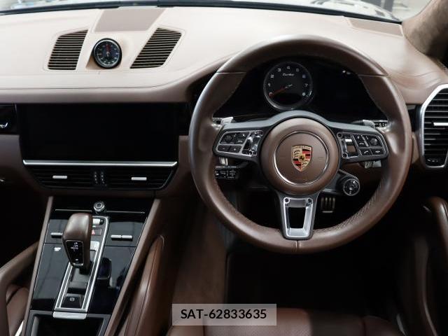 Porsche CAYENNE 2018-10 8282983-9