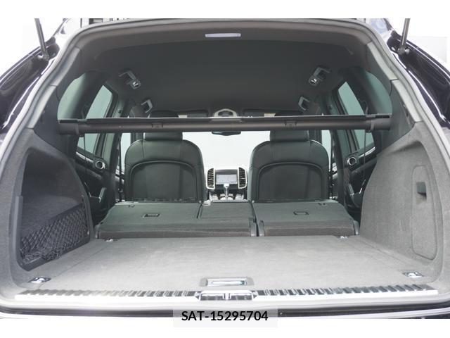 Porsche CAYENNE 2010-12 8285645-14