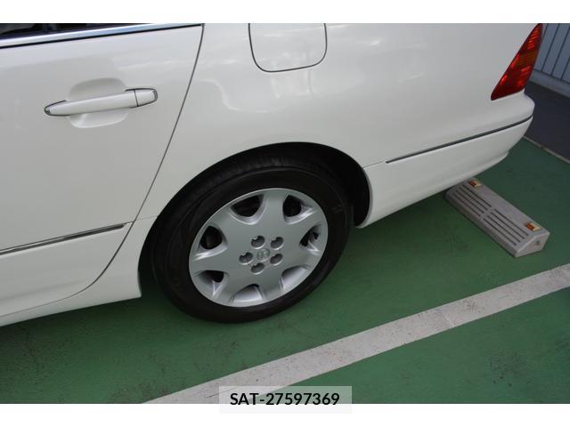 Toyota CELSIOR 2001-11 8283235-9