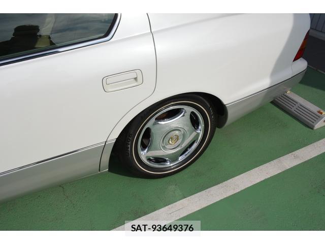 Toyota CELSIOR 2000-02 8283236-9