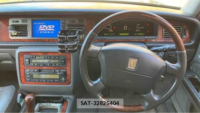 Toyota CENTURY 2001-11 8280931-16