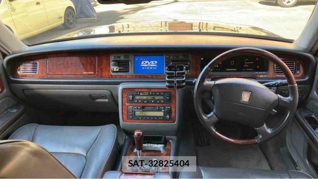 Toyota CENTURY 2001-11 8280931-2