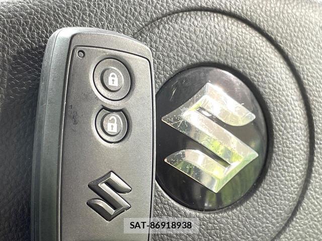 Suzuki CERVO 2009-08 8281800-5