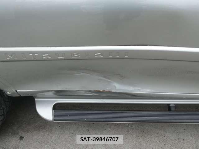 Mitsubishi CHALLENGER 1999-12 8284114-17