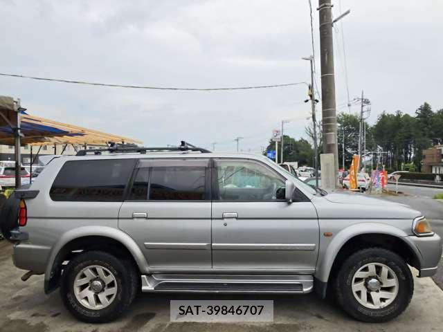 Mitsubishi CHALLENGER 1999-12 8284114-3