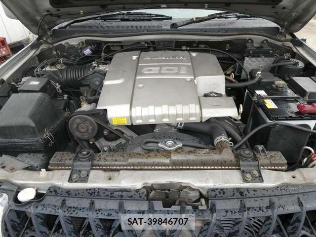 Mitsubishi CHALLENGER 1999-12 8284114-8