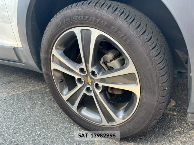 Chevrolet CAPTIVA 2018-01 8283105-11