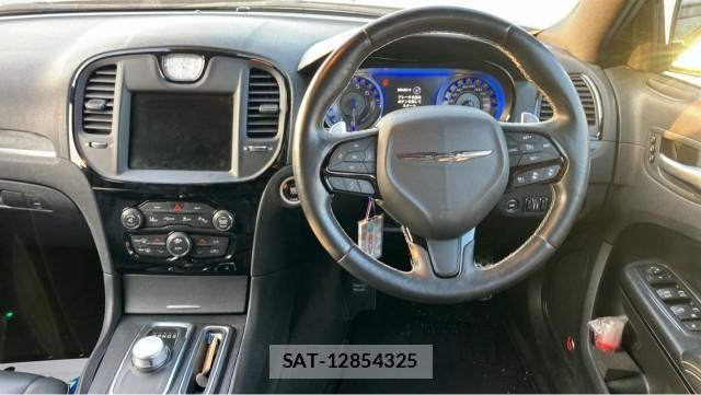 Chrysler 300 2017-01 8280618-16