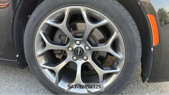 Chrysler 300 2017-01 8280618-8