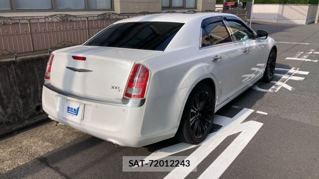 Chrysler 300 2015-06 8282436-13