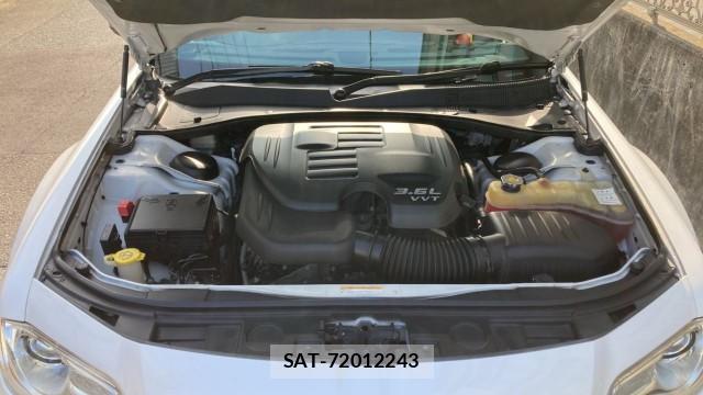 Chrysler 300 2015-06 8282436-7
