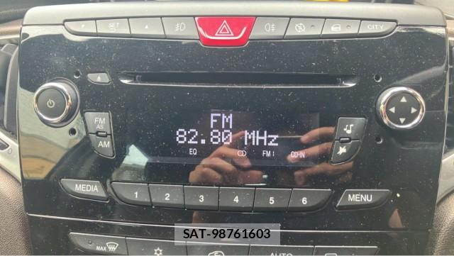 Chrysler YPSILON 2014-04 8280963-4