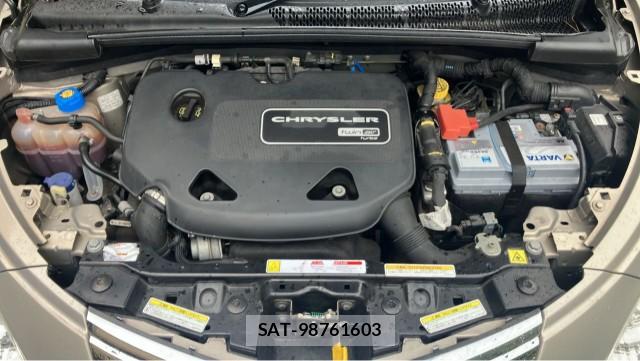 Chrysler YPSILON 2014-04 8280963-7