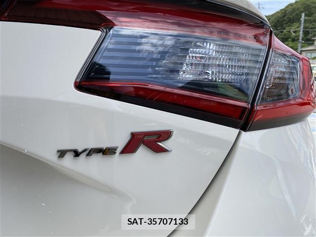 Honda CIVIC 2026-06 8279148-15