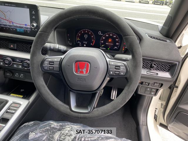 Honda CIVIC 2026-06 8279148-17