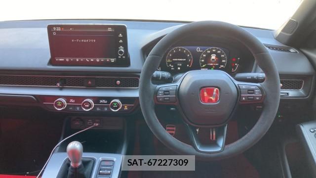 Honda CIVIC 2025-08 8280853-16