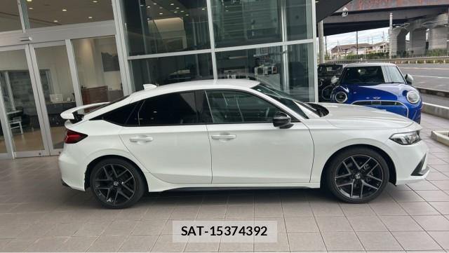 Honda CIVIC 2023-09 8281060-3