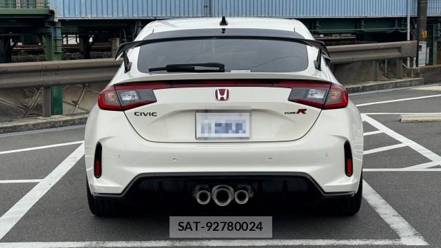 Honda CIVIC 2025-05 8281069-1