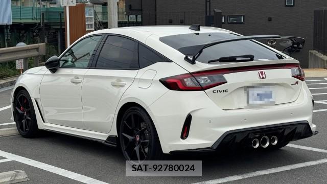 Honda CIVIC 2025-05 8281069-13