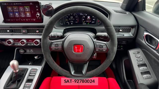 Honda CIVIC 2025-05 8281069-16