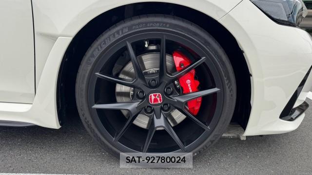 Honda CIVIC 2025-05 8281069-8
