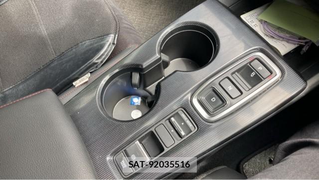 Honda CIVIC 2023-10 8281087-14