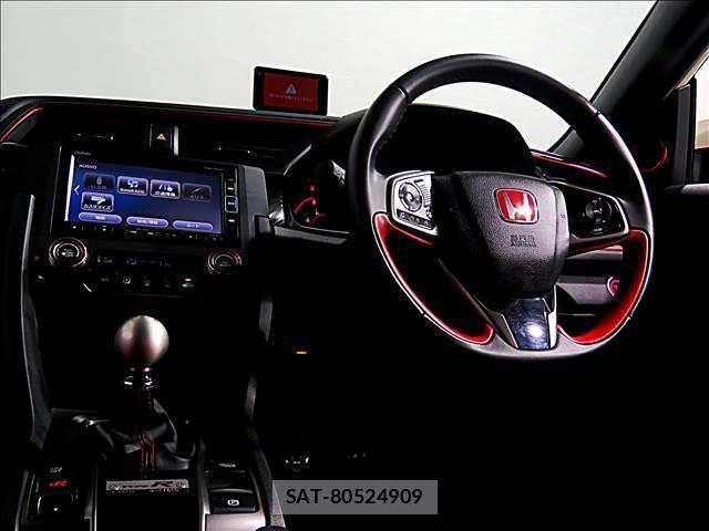 Honda CIVIC 2018-10 8281240-12
