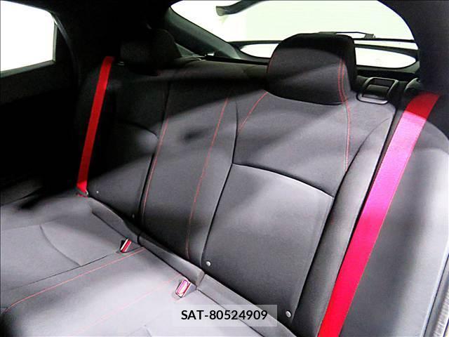 Honda CIVIC 2018-10 8281240-14