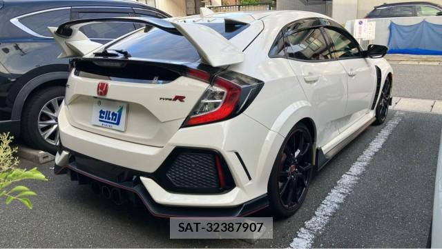 Honda CIVIC 2019-09 8281366-12