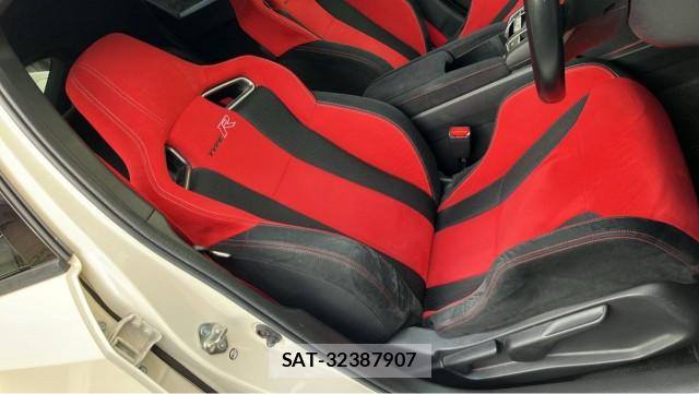 Honda CIVIC 2019-09 8281366-5