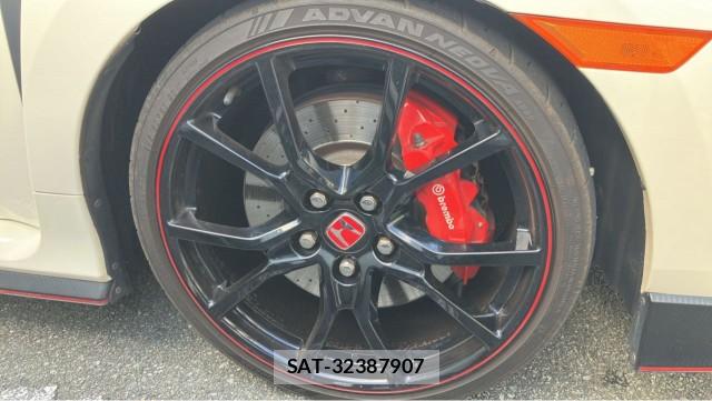 Honda CIVIC 2019-09 8281366-8